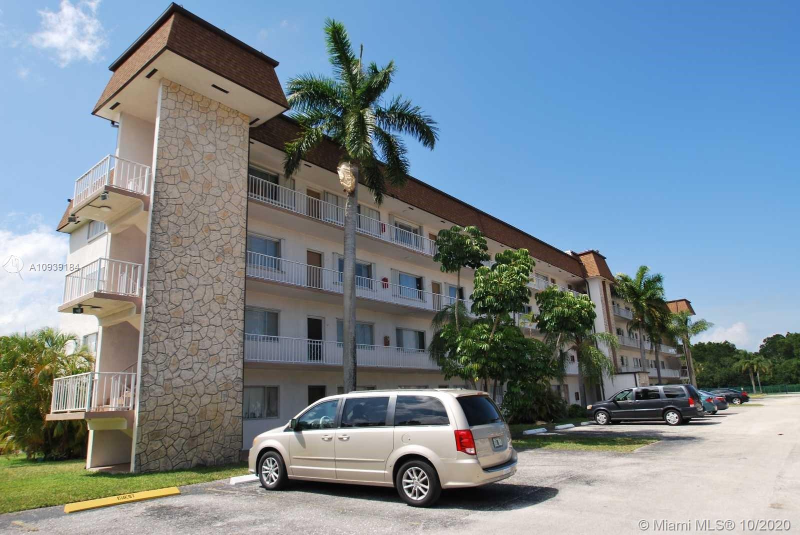 Lake Worth, FL 33462,6289 Lear Dr #304