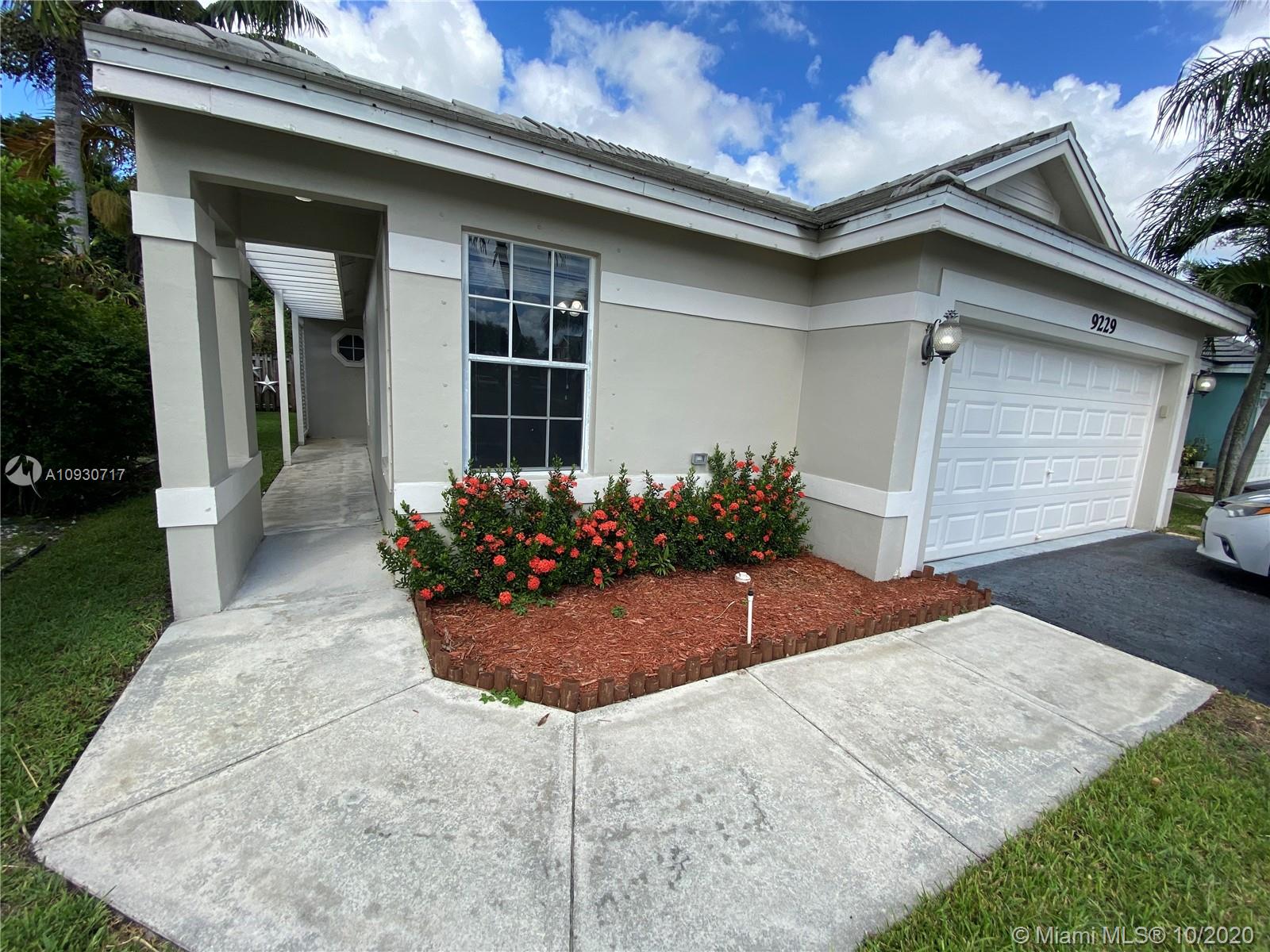 Davie, FL 33328,9229 Arborwood Cir