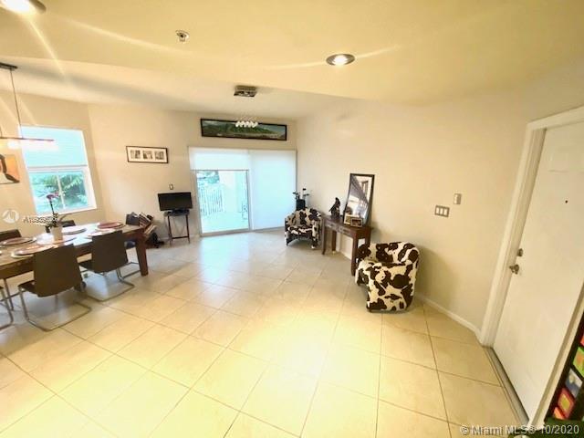 Doral, FL 33178,11603 NW 89th St #216