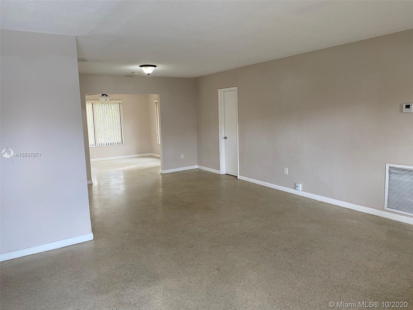 Hialeah, FL 33012,1952 W 64th St