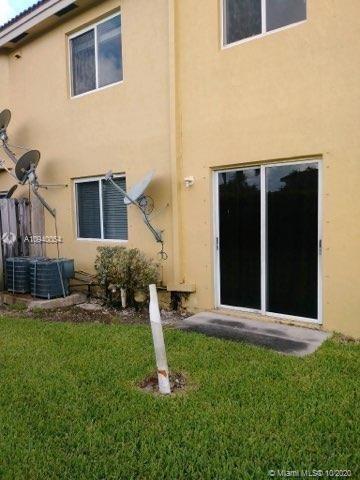 Homestead, FL 33033,3390 NE 9th St #101