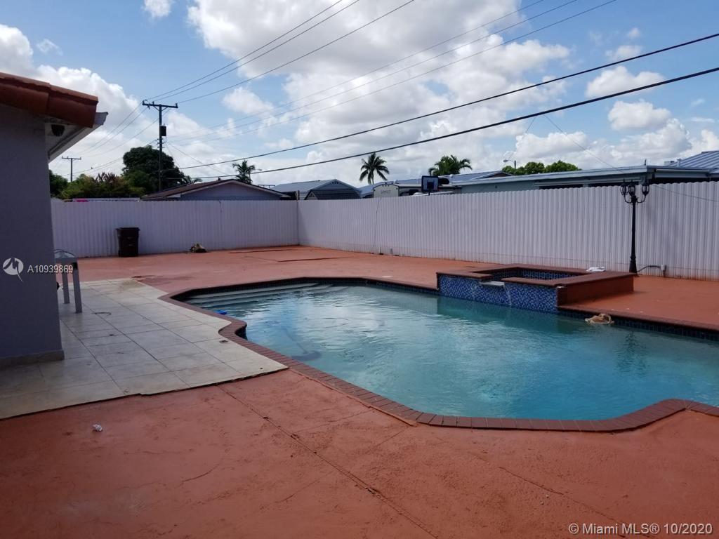 Hialeah, FL 33012,481 W 39th Pl