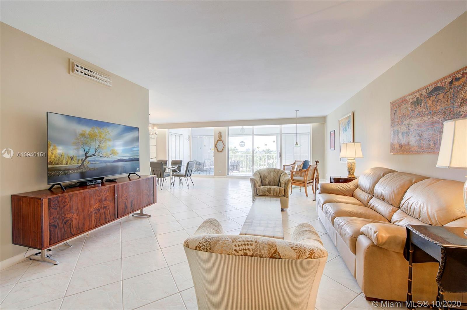 Bay Harbor Islands, FL 33154,10180 W Bay Harbor Dr #5A