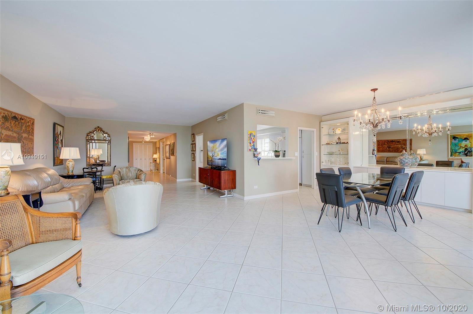 Bay Harbor Islands, FL 33154,10180 W Bay Harbor Dr #5A