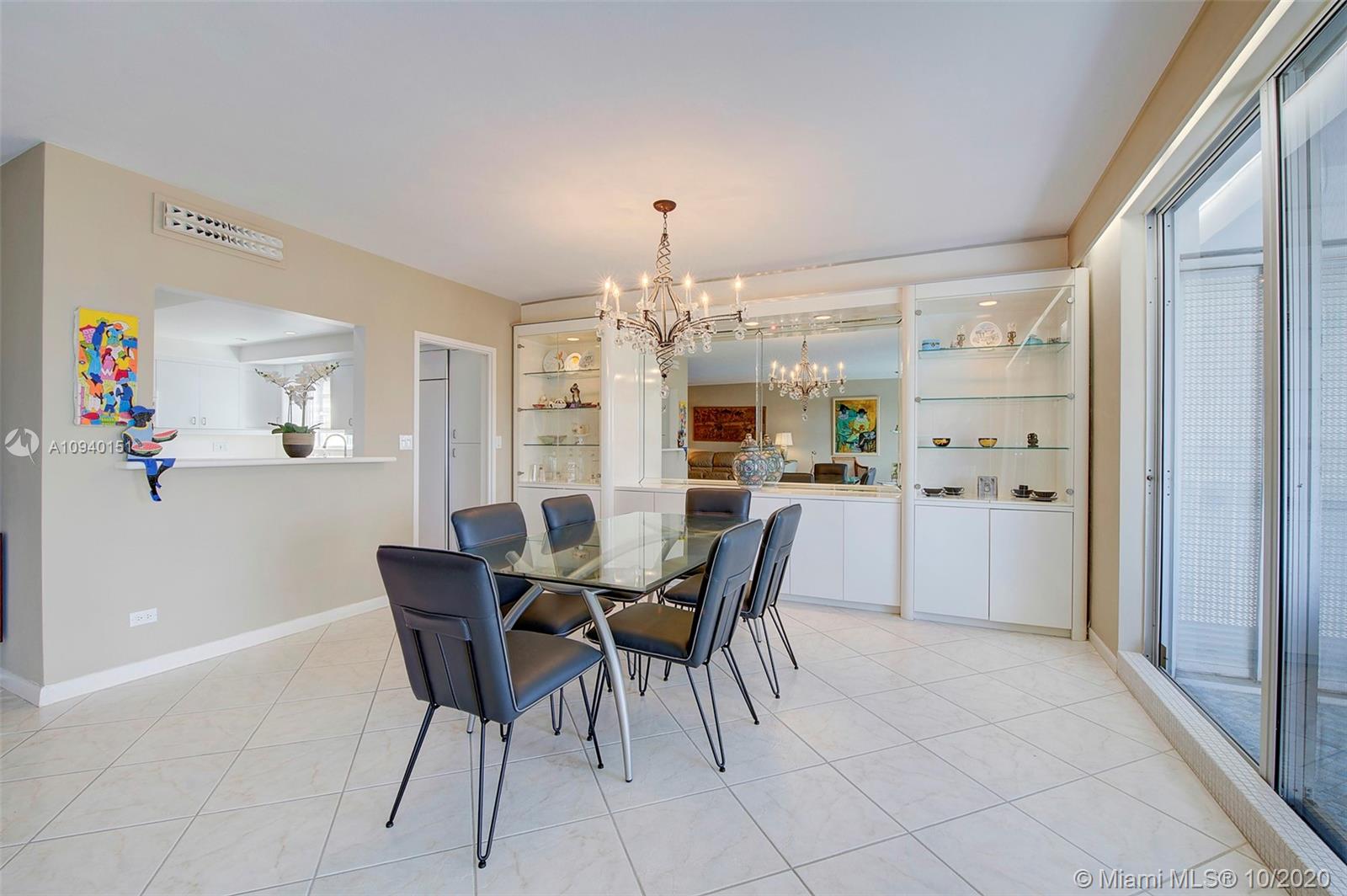 Bay Harbor Islands, FL 33154,10180 W Bay Harbor Dr #5A