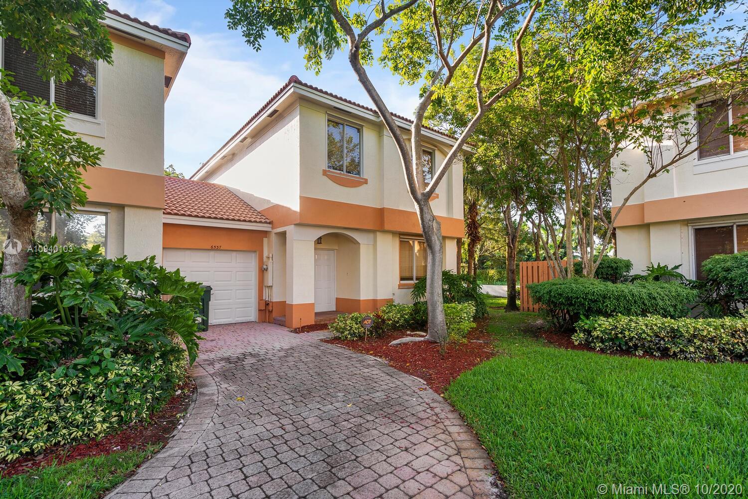 Davie, FL 33314,6537 Hidden Cove Dr #4-2