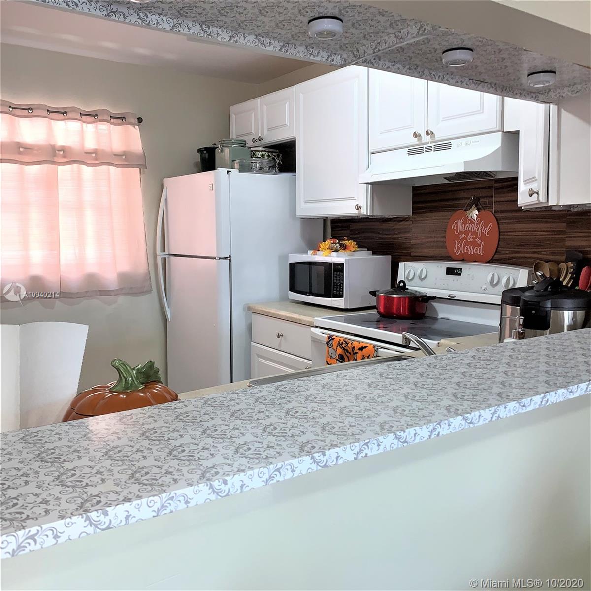 19821 SW 114th Ave 220, Miami, FL 33157