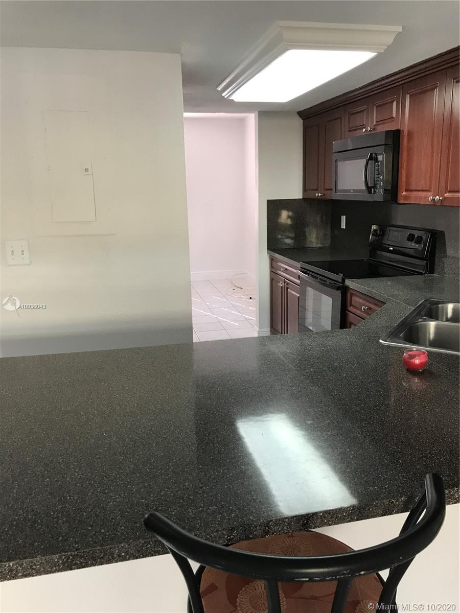 Hialeah, FL 33018,3240 W 70th St #113