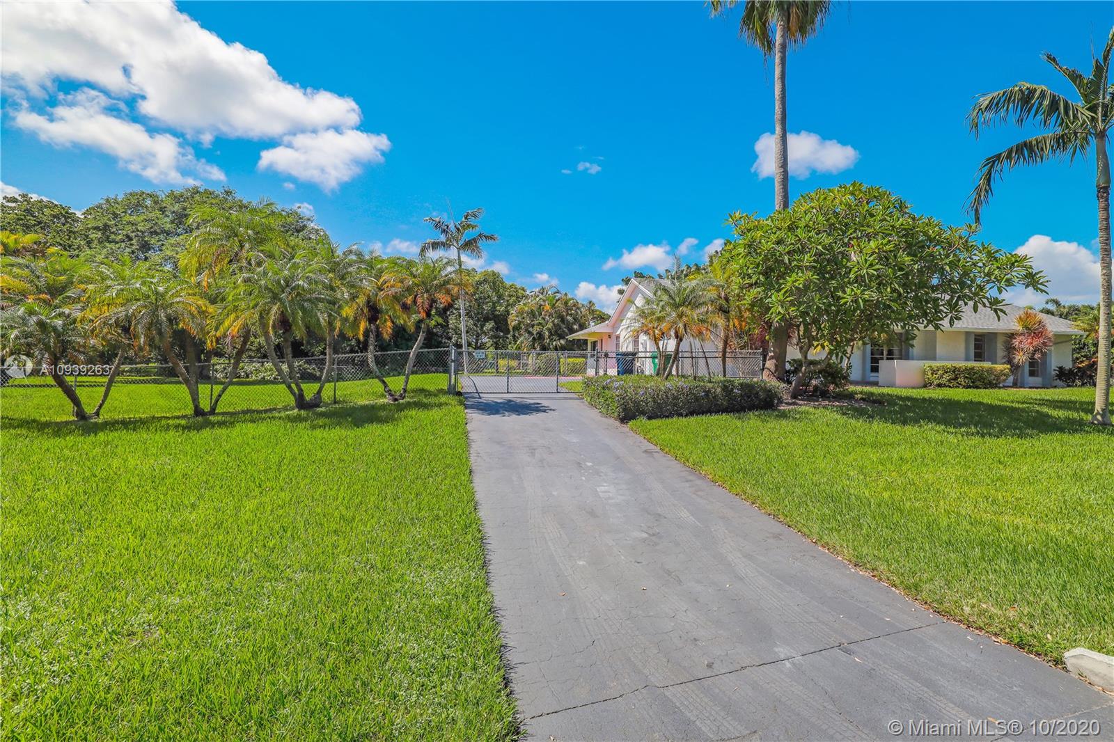 Palmetto Bay, FL 33157,18122 SW 88th Pl