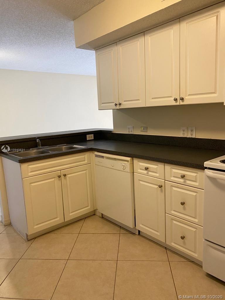 Pembroke Pines, FL 33024,9650 NW 2nd St #4-204