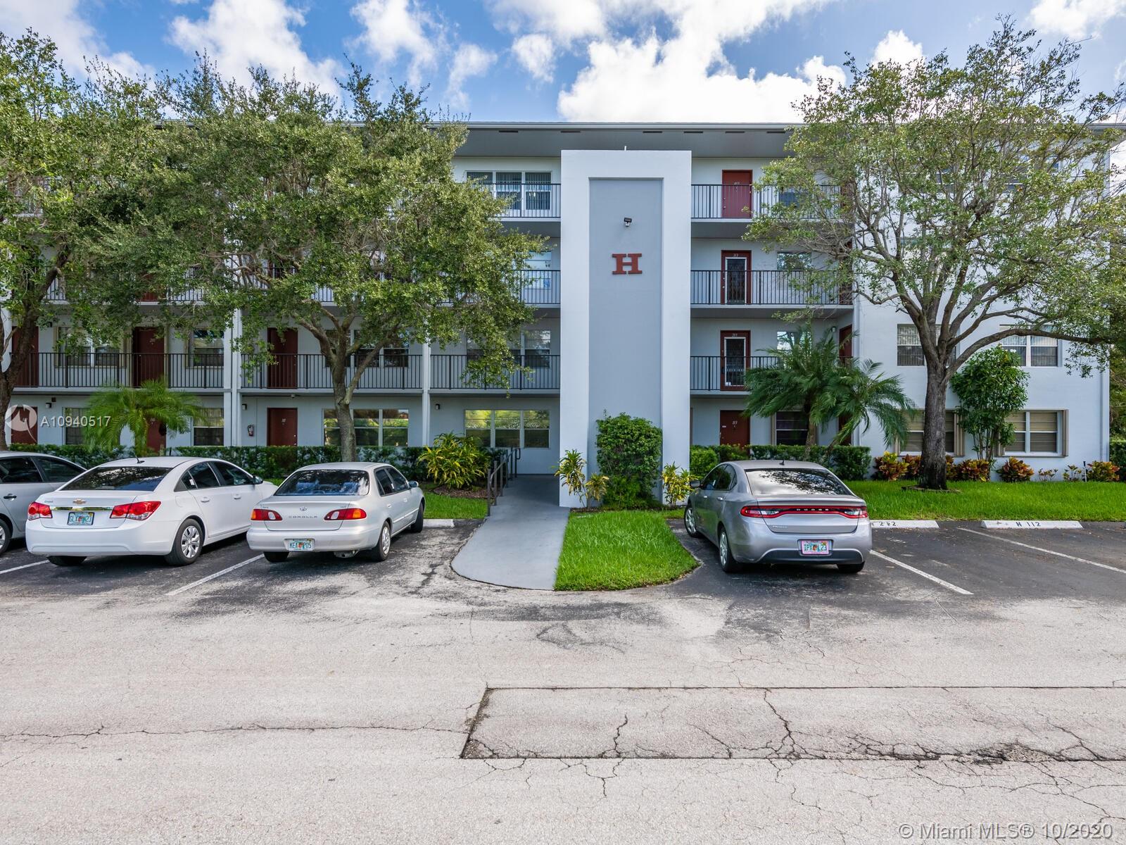 1401 SW 135th Ter #213H, Pembroke Pines, FL 33027