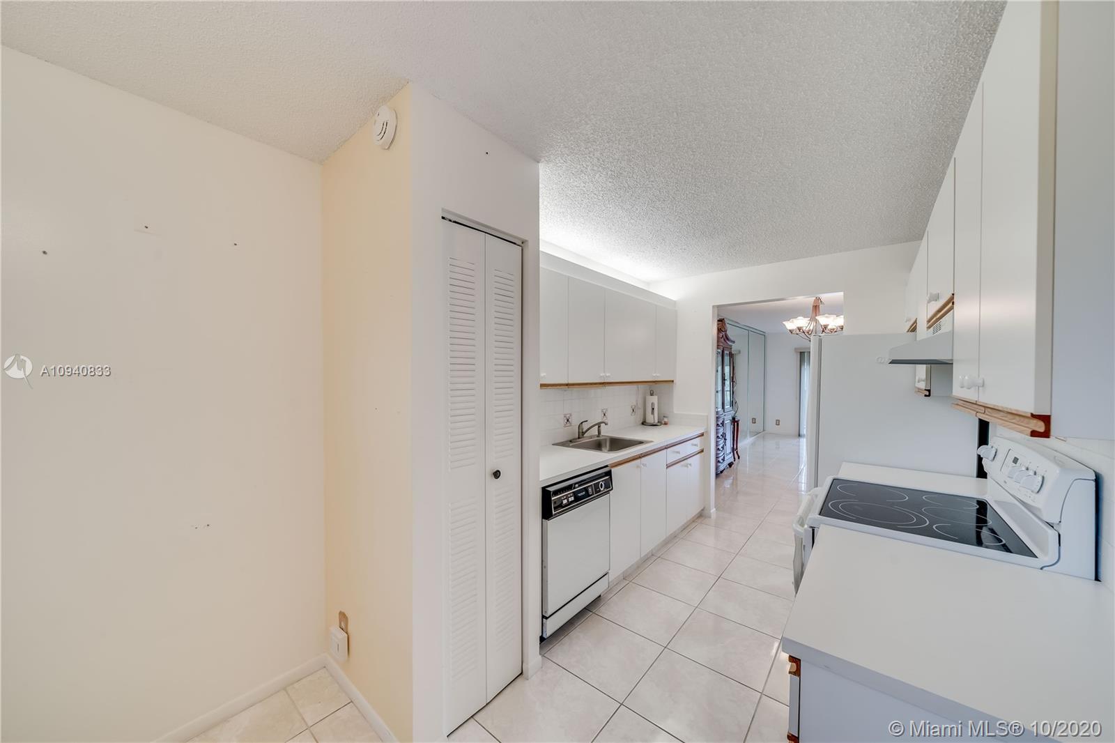 Pembroke Pines, FL 33027,1351 SW 125th Ave #414S