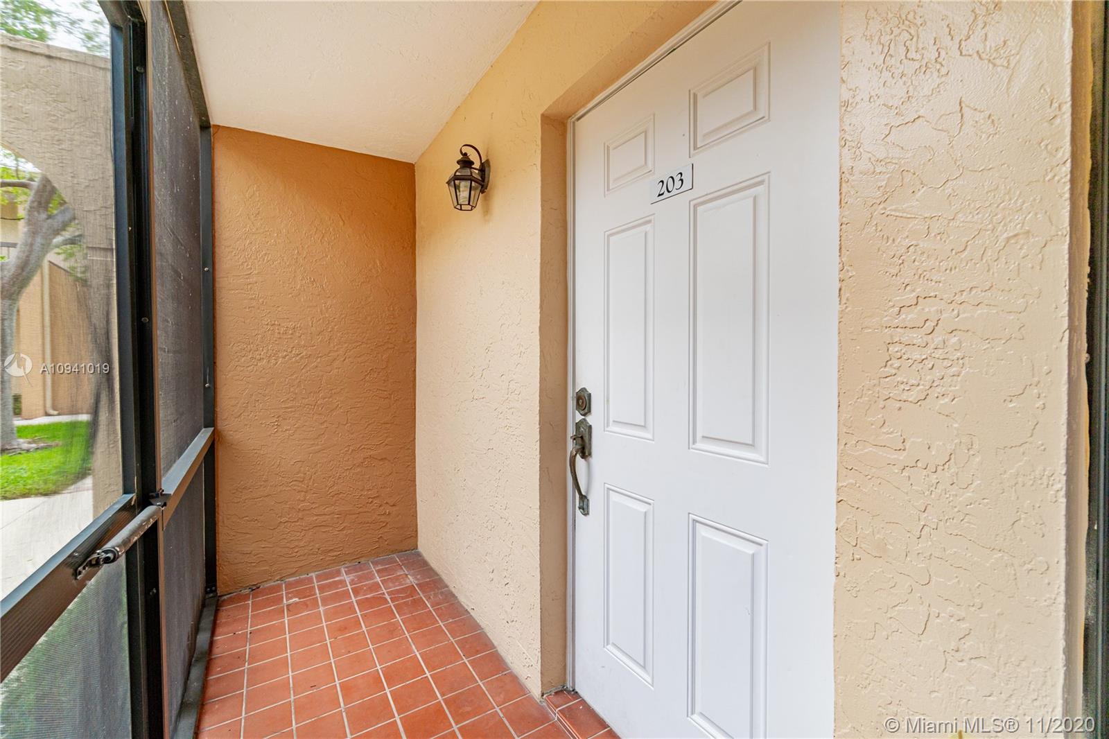 Hialeah, FL 33015,18286 Mediterranean Blvd #3-2