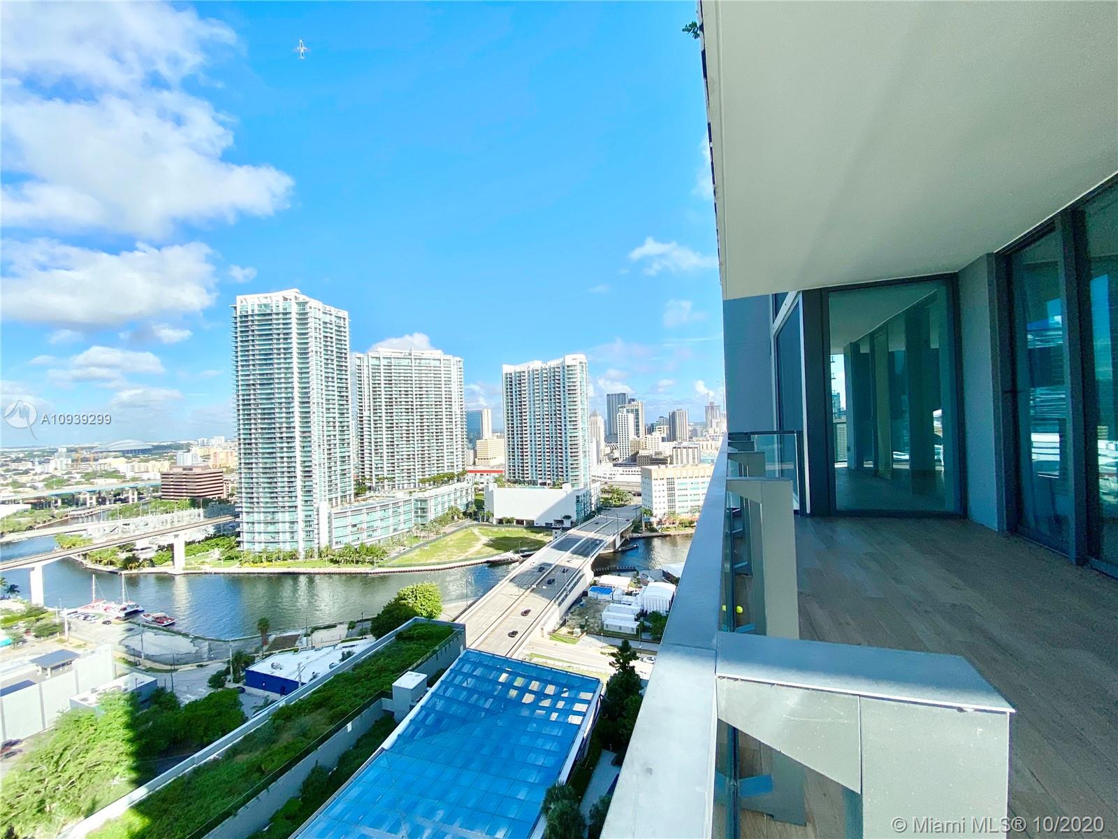 68 SE 6th St #2002, Miami, FL 33131