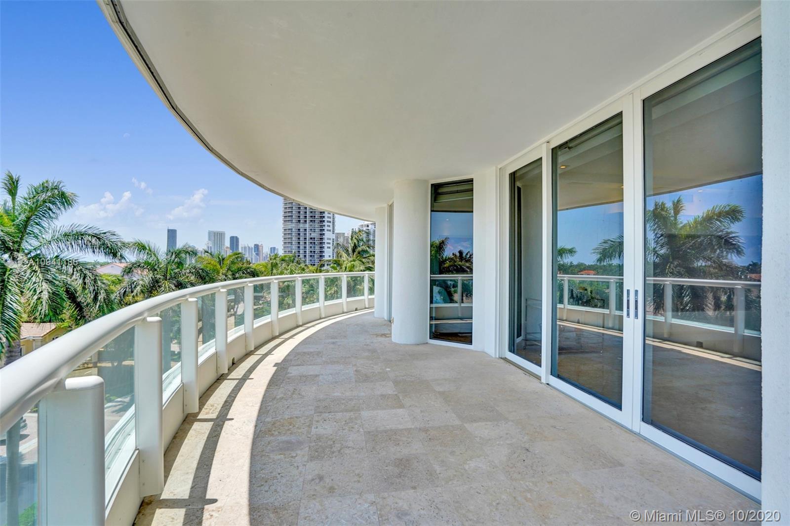 Aventura, FL 33180,21050 Point Pl #505
