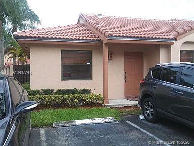 6322 NW 170th Ln, Hialeah, FL 33015