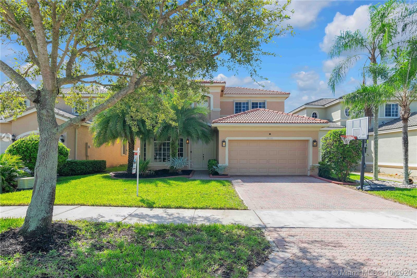 Pembroke Pines, FL 33332,19448 SW 64th St