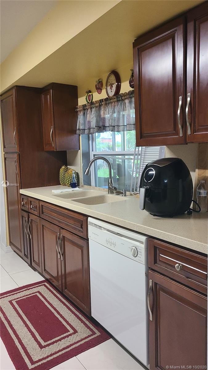 Royal Palm Beach, FL 33411,931 Hibiscus Drive