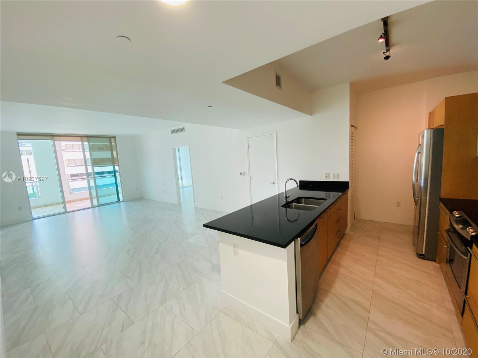 951 Brickell Ave #607, Miami, FL 33131