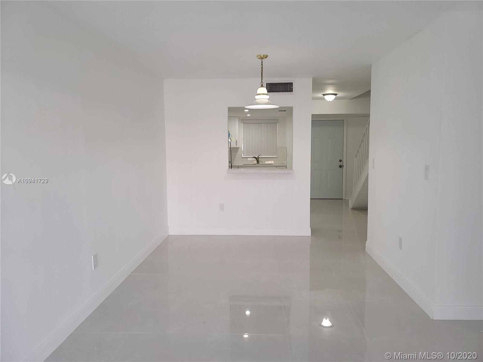 9367 Fontainebleau Blvd #G242, Miami, FL 33172