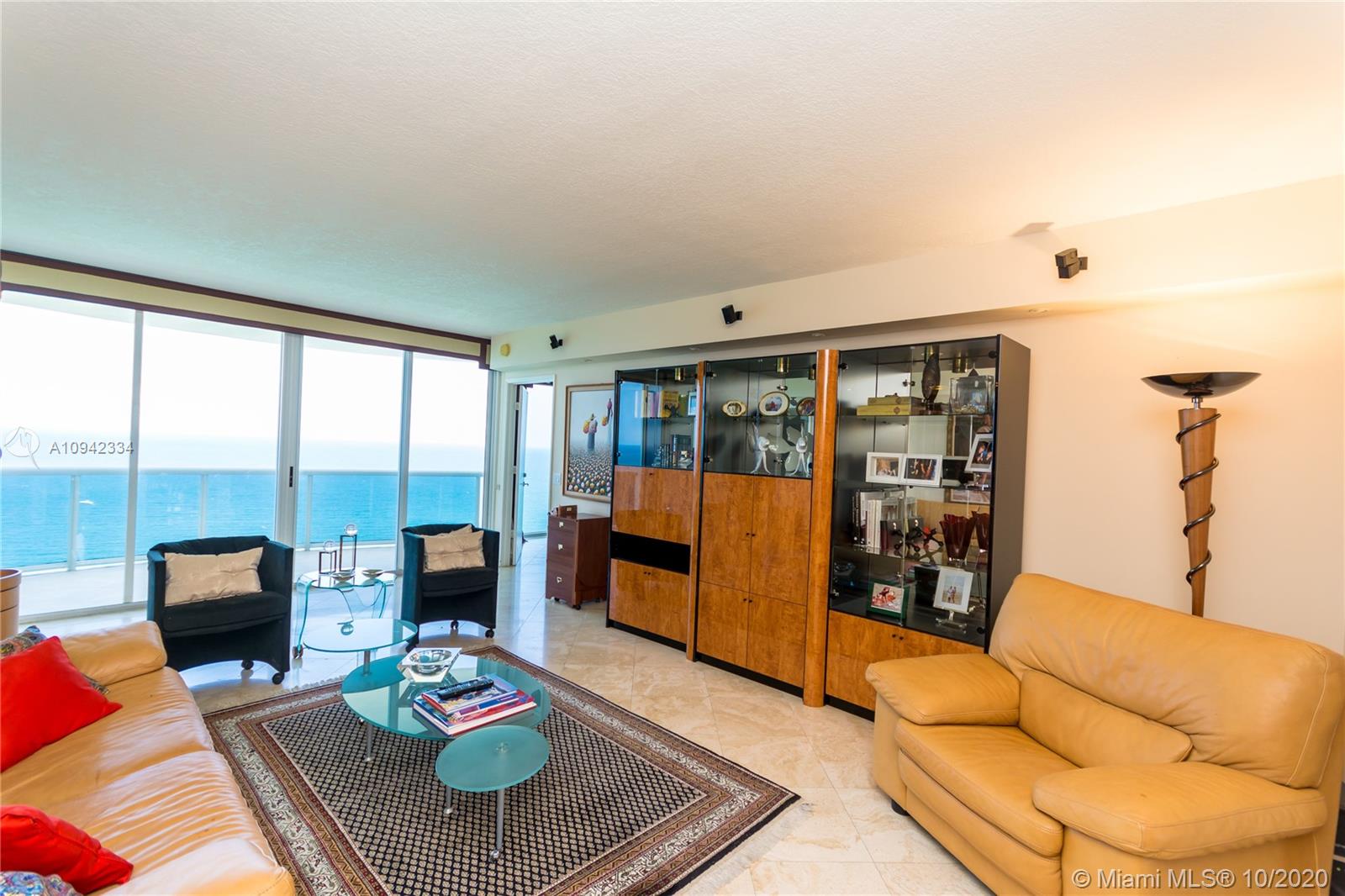 Sunny Isles Beach, FL 33160,17555 Collins Ave #3203