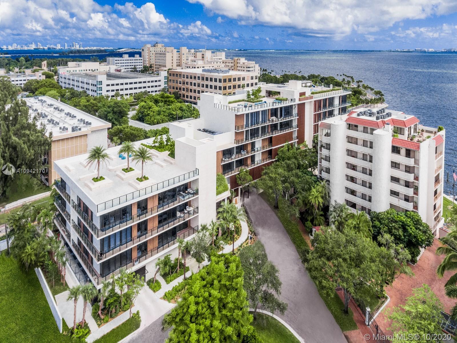 Coconut Grove, FL 33133,3581 E Glencoe #209