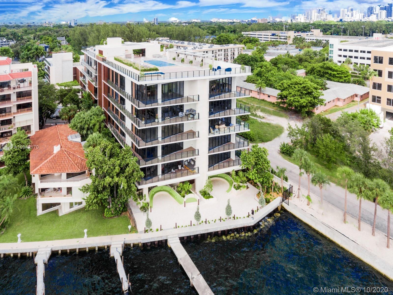 Coconut Grove, FL 33133,3581 E Glencoe #209