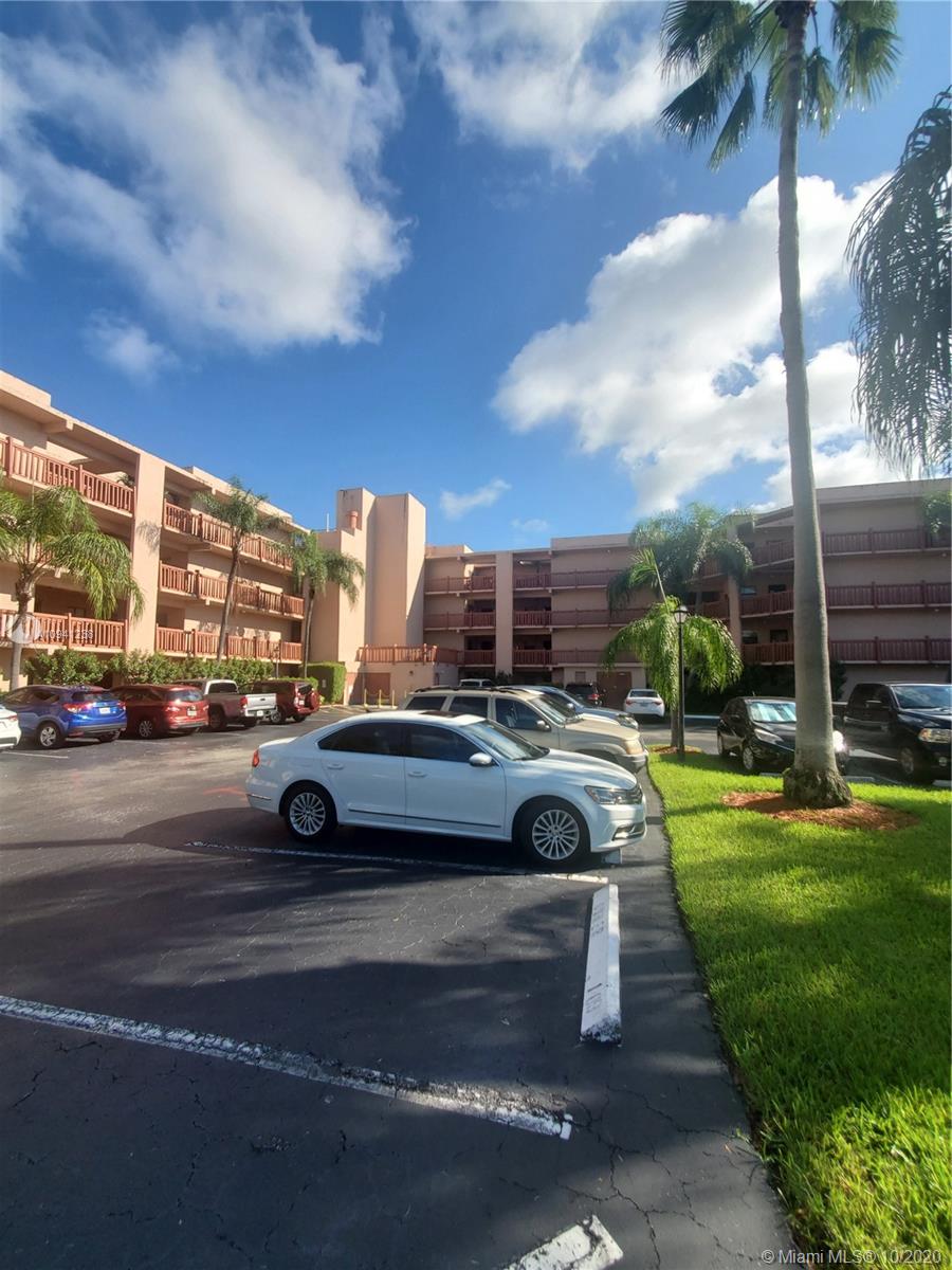 Plantation, FL 33324,1021 Mockingbird Ln #311