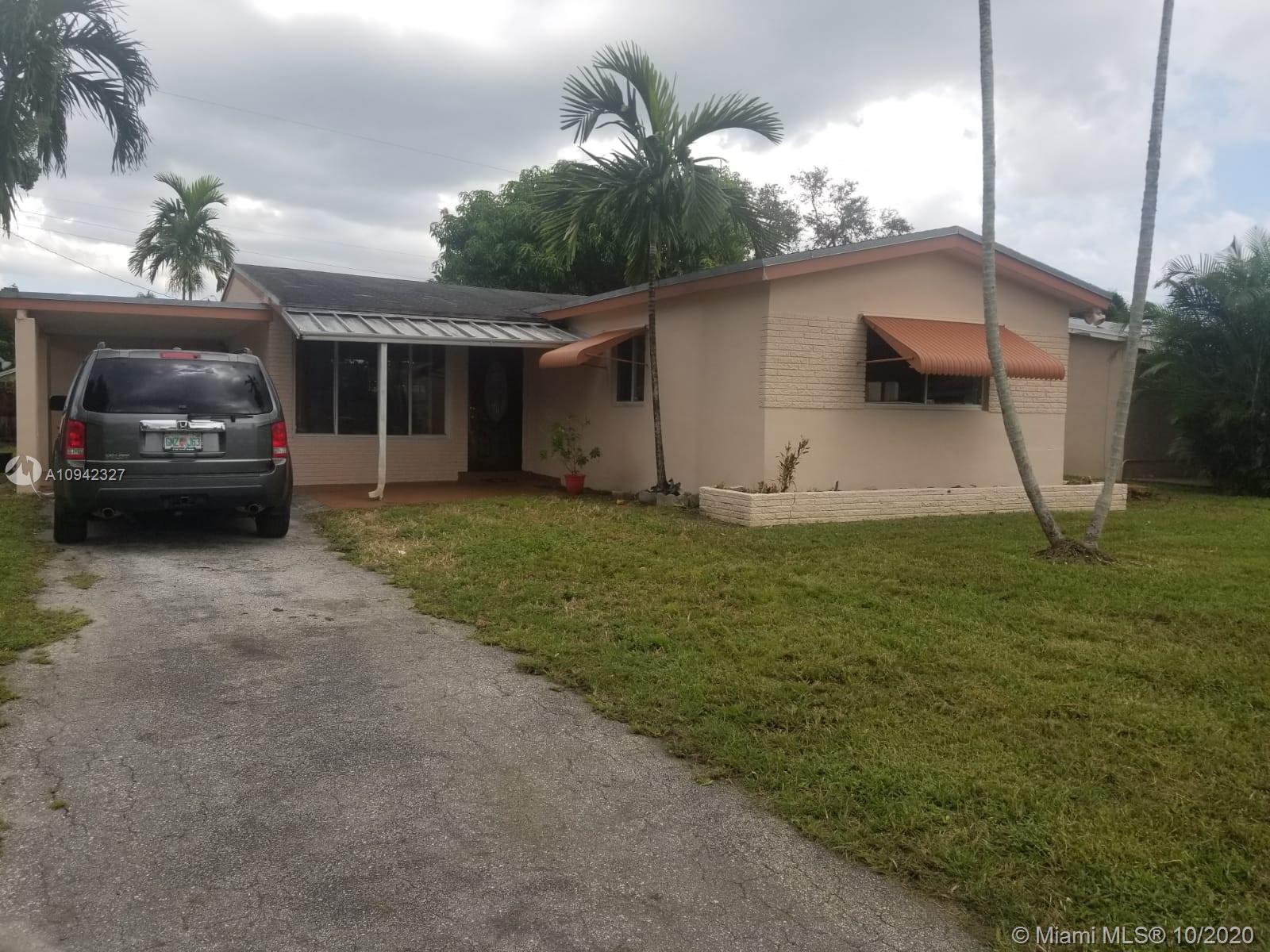 6541 Scott St, Hollywood, FL 33024