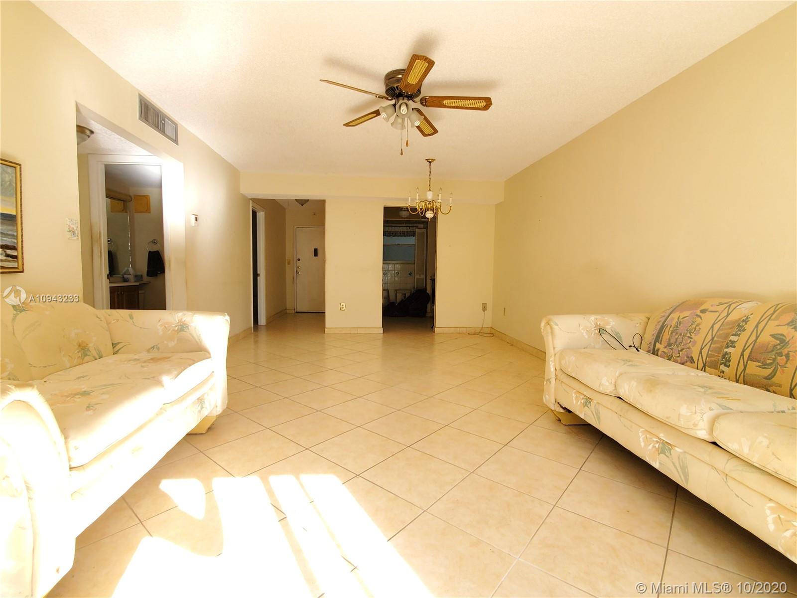 Sunny Isles Beach, FL 33160,201 178th Dr #418