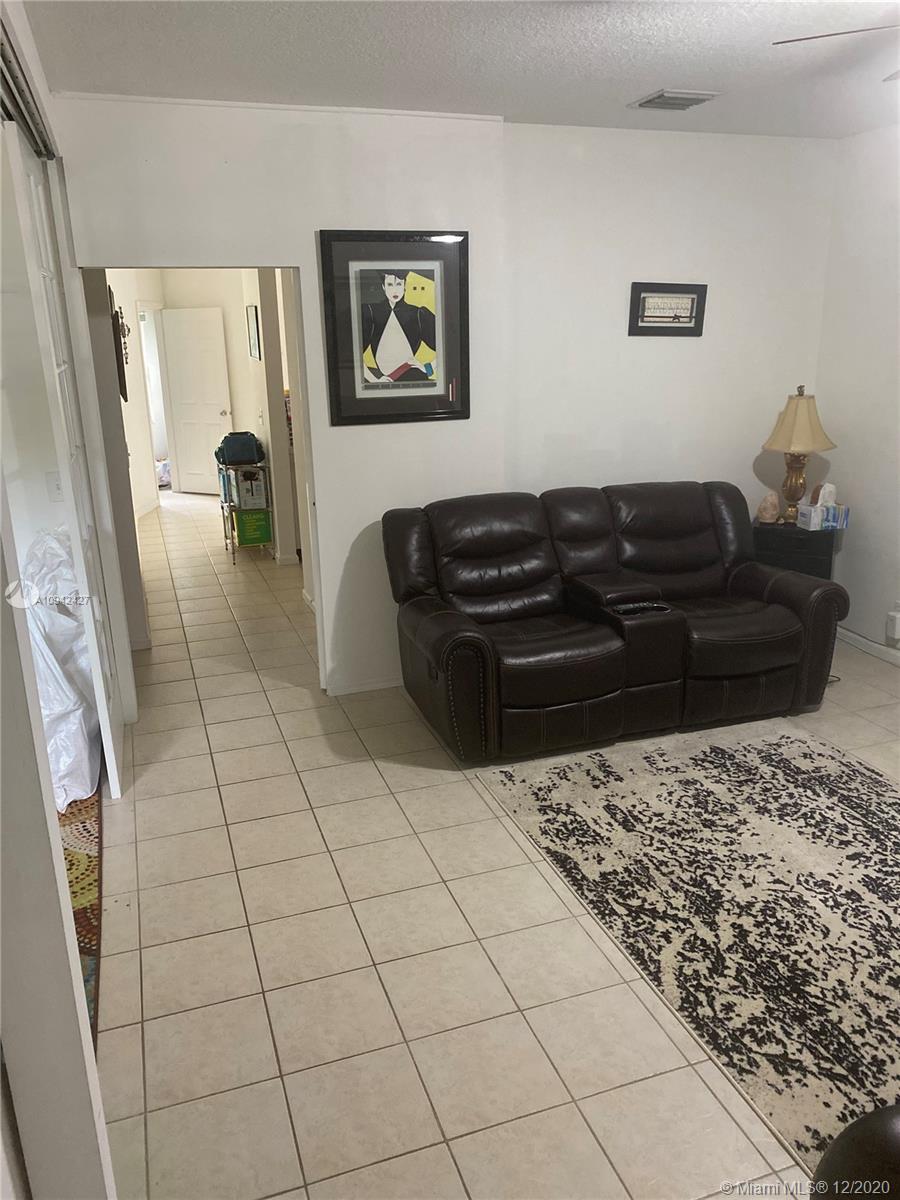 Coral Springs, FL 33065,9585 NW 28 STREET #9585