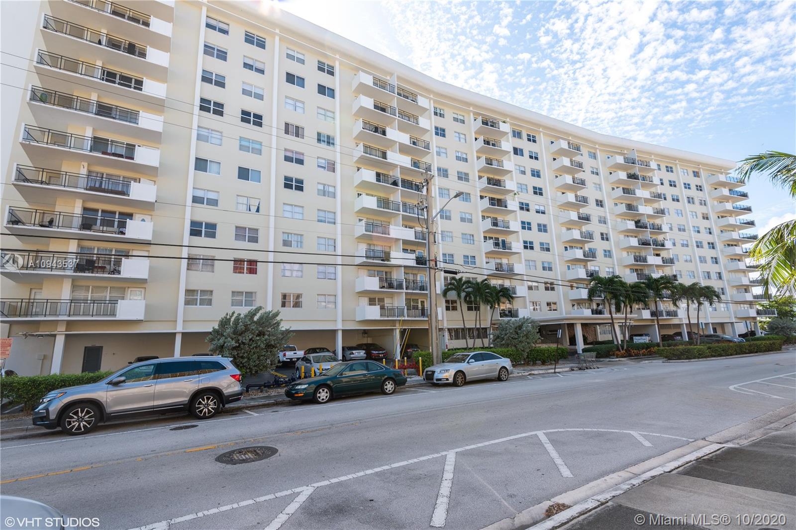 Hallandale Beach, FL 33009,401 Golden Isles Dr #312