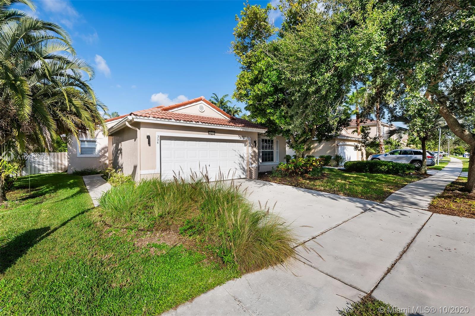 334 SW 194th Ave, Pembroke Pines, FL 33029