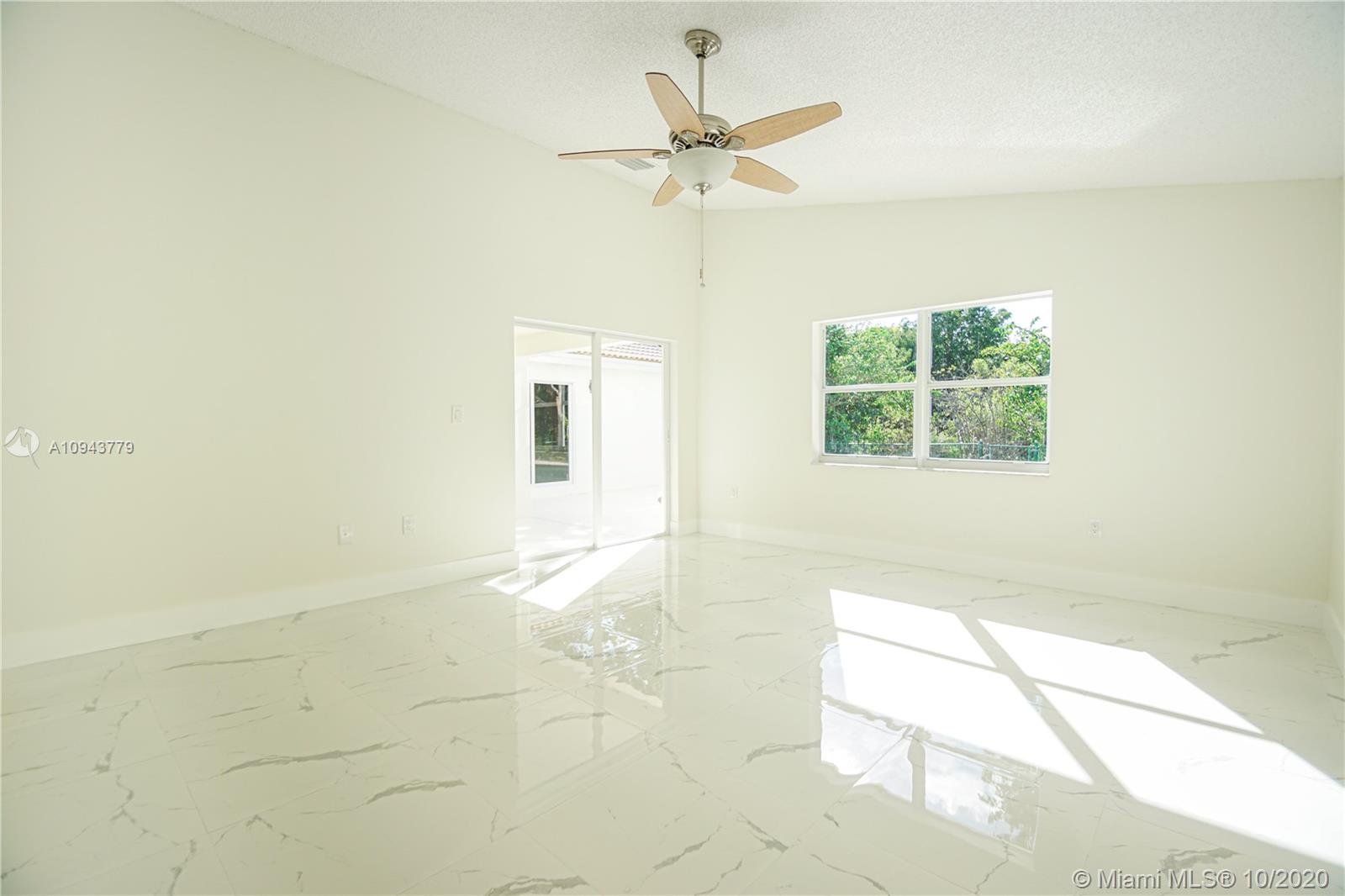 Pembroke Pines, FL 33029,642 SW 200th Ter