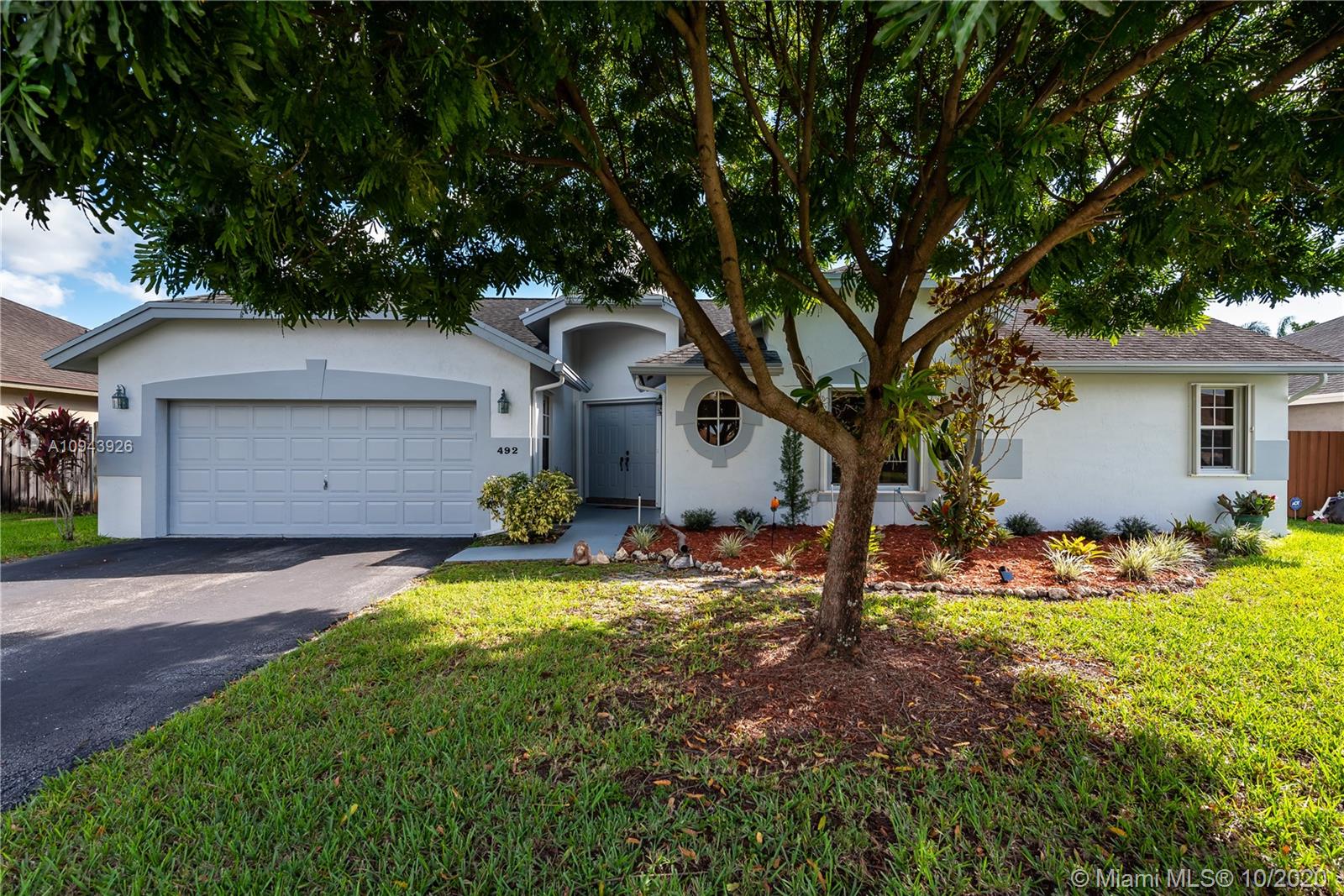 492 Barbri Ln, Davie, FL 33325