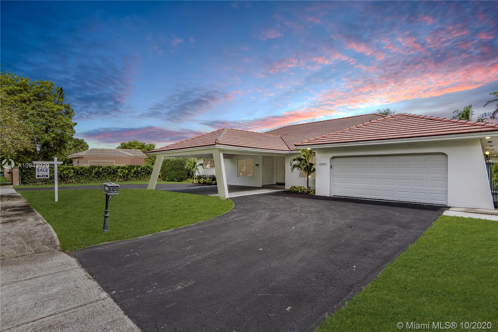 10651 SW 77th Ave,  Pinecrest,  FL 33156