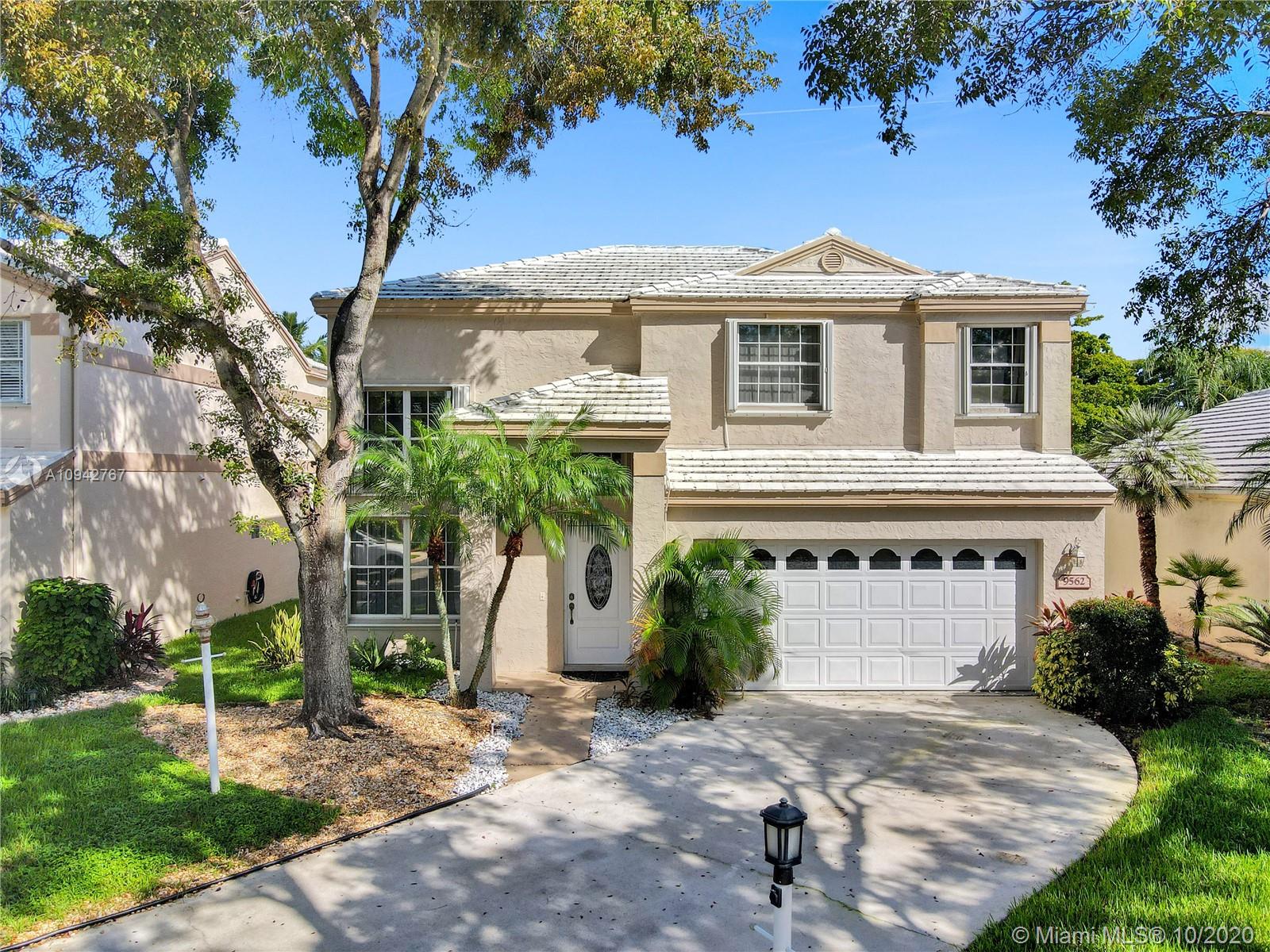 9562 NW 8th Cir, Plantation, FL 33324