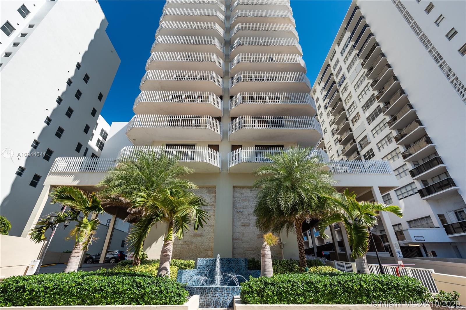 6061 Collins Ave #17D, Miami Beach, FL 33140