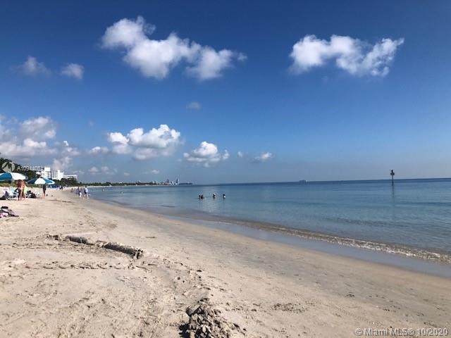 Key Biscayne, FL 33149,300 Sunrise Dr #1J