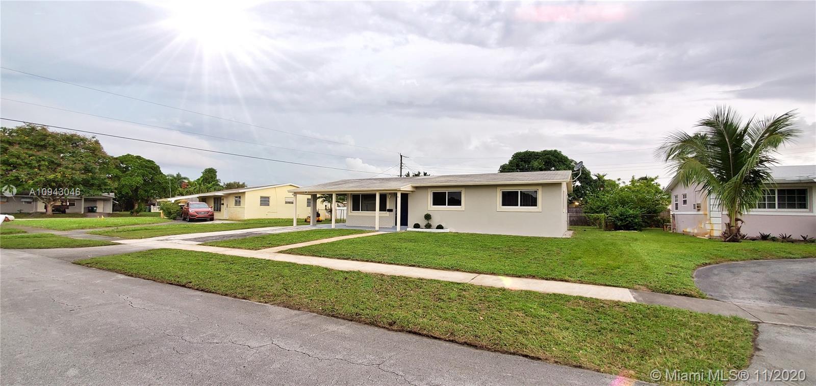 6951 SW 3rd St, Pembroke Pines, FL 33023