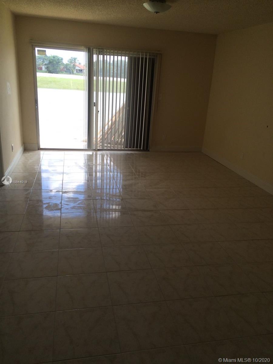 Pembroke Pines, FL 33025,301 SW 113th Way #301