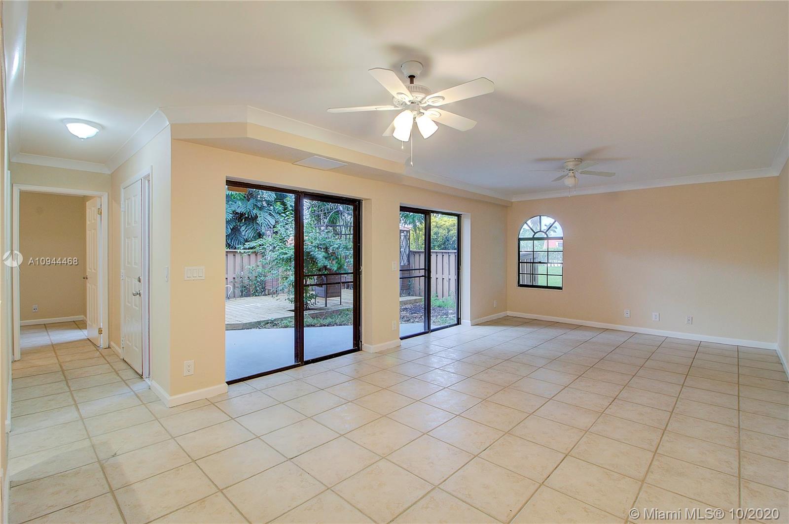 Boca Raton, FL 33433,8183 Thames Blvd #APT D