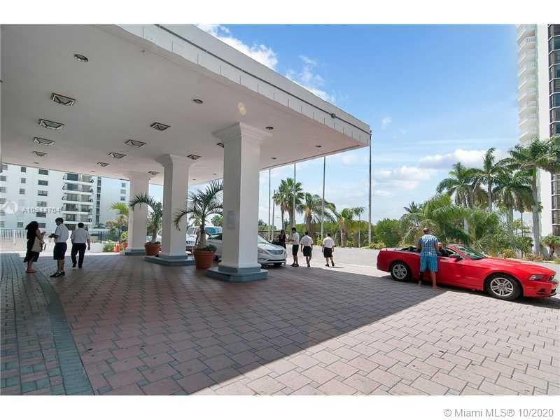 Miami Beach, FL 33140,5445 Collins Ave #403