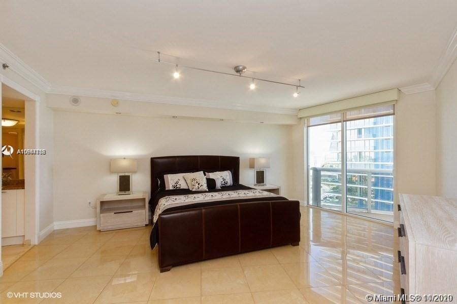 Sunny Isles Beach, FL 33160,18911 Collins Ave. #1802