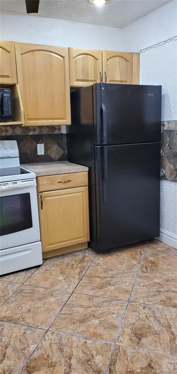 Property photo # 6