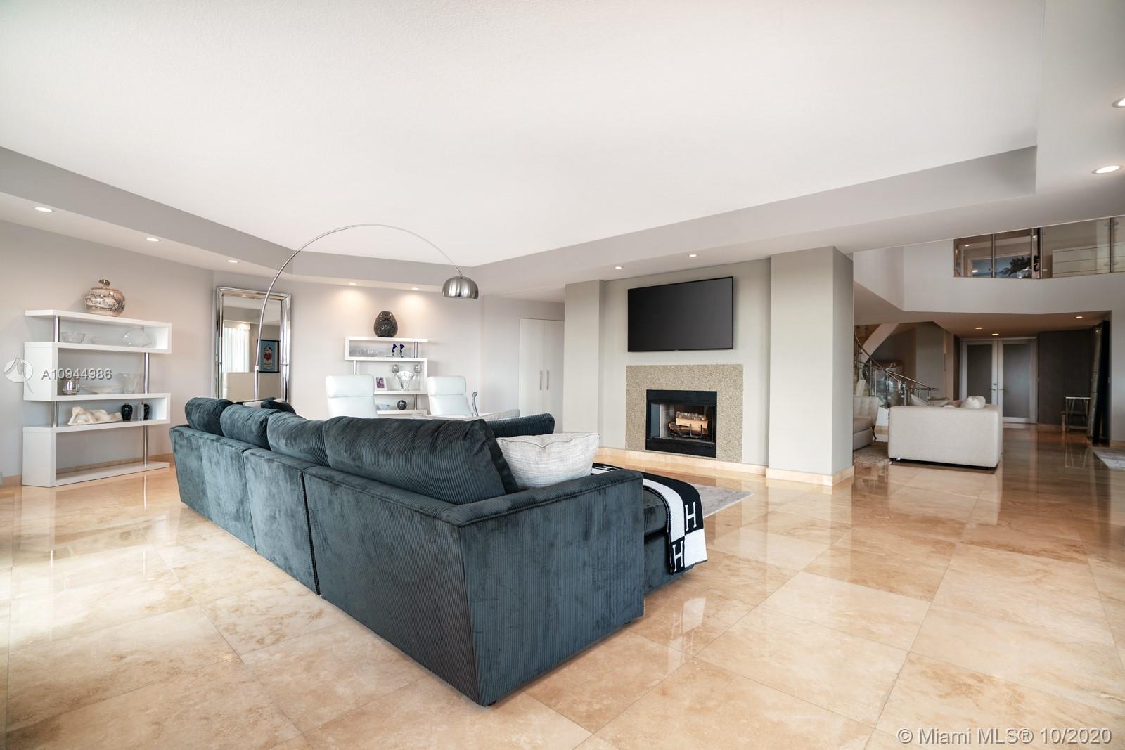 Fort Lauderdale, FL 33304,615 Bayshore Dr #700