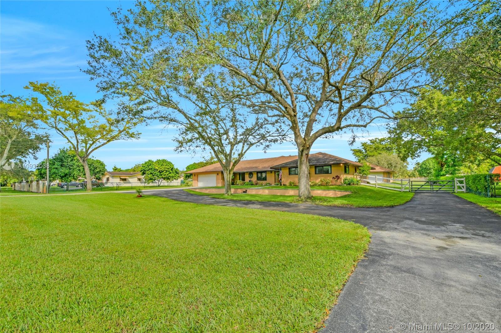 16231 SW 60th St, Southwest Ranches, FL 33331