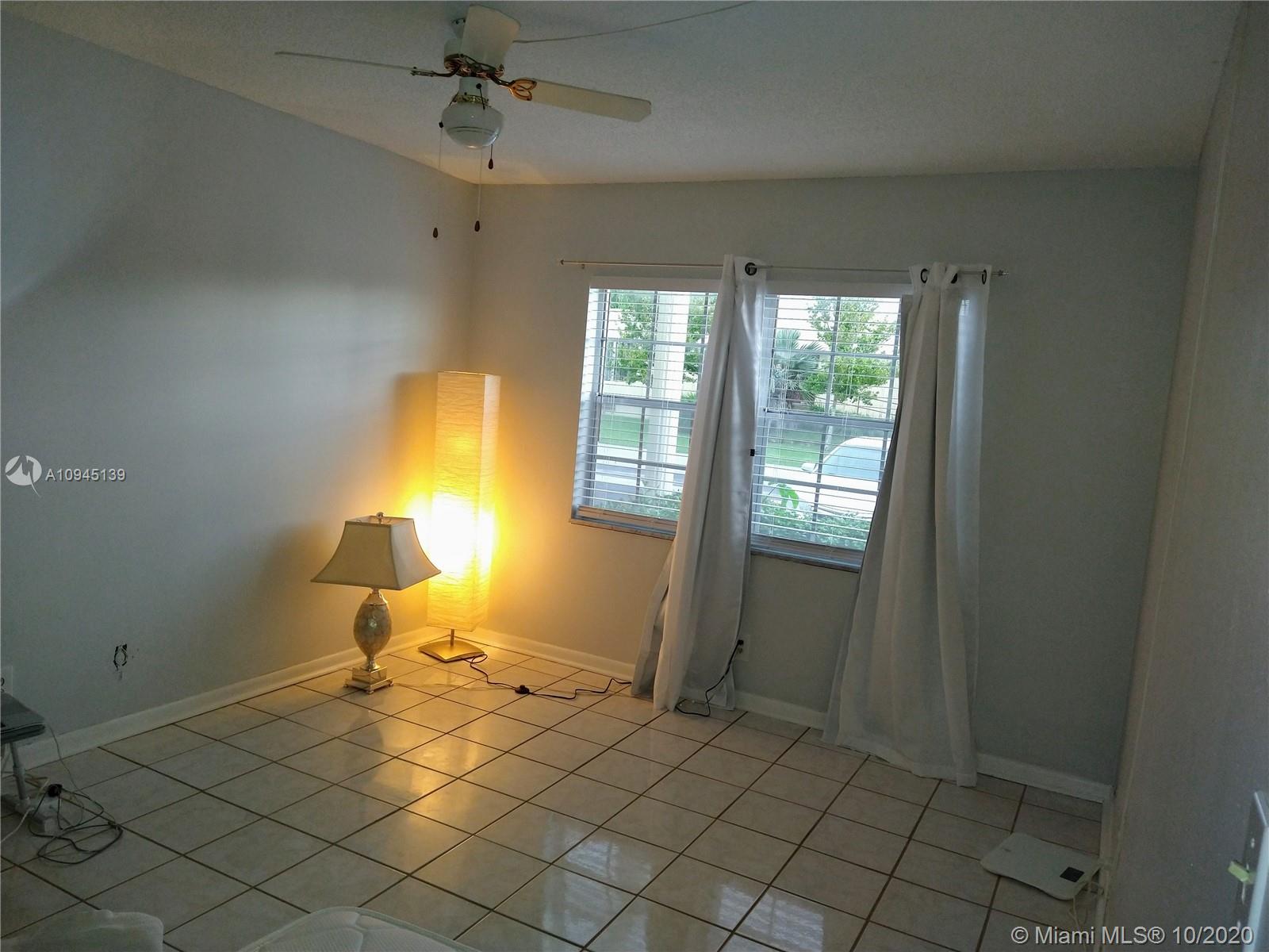 Hollywood, FL 33020,1560 Mckinley St #107W