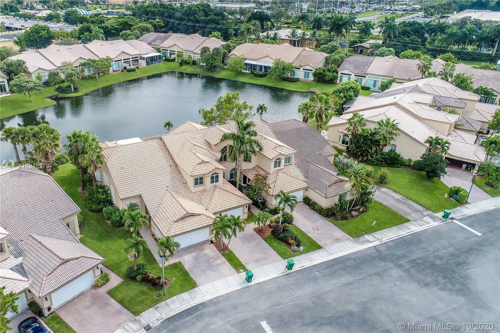 Davie, FL 33328,5134 W Madison Lakes Cir W