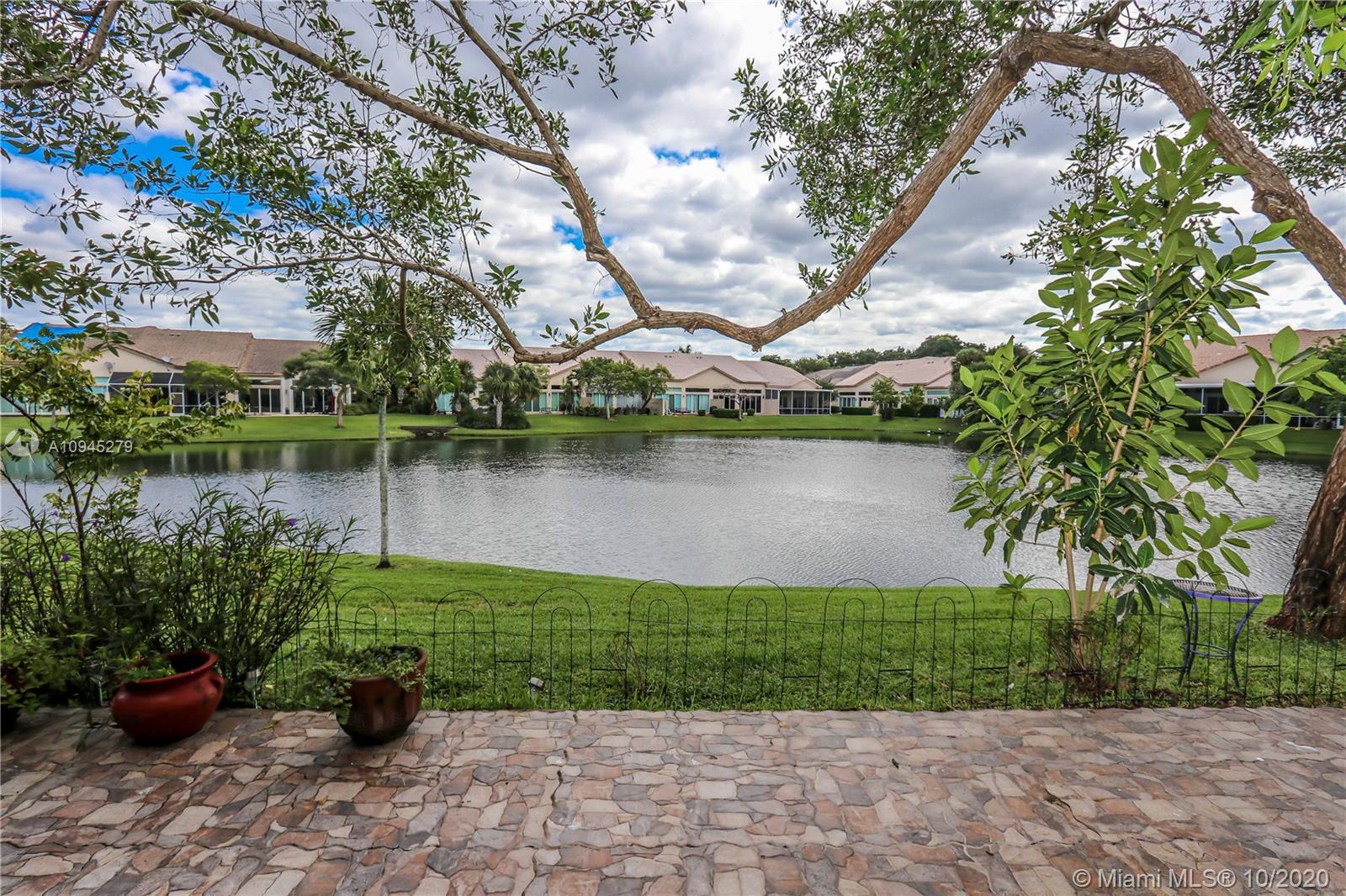 Davie, FL 33328,5134 W Madison Lakes Cir W